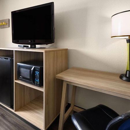 Super 8 By Wyndham South Boston Va Μοτέλ Εξωτερικό φωτογραφία