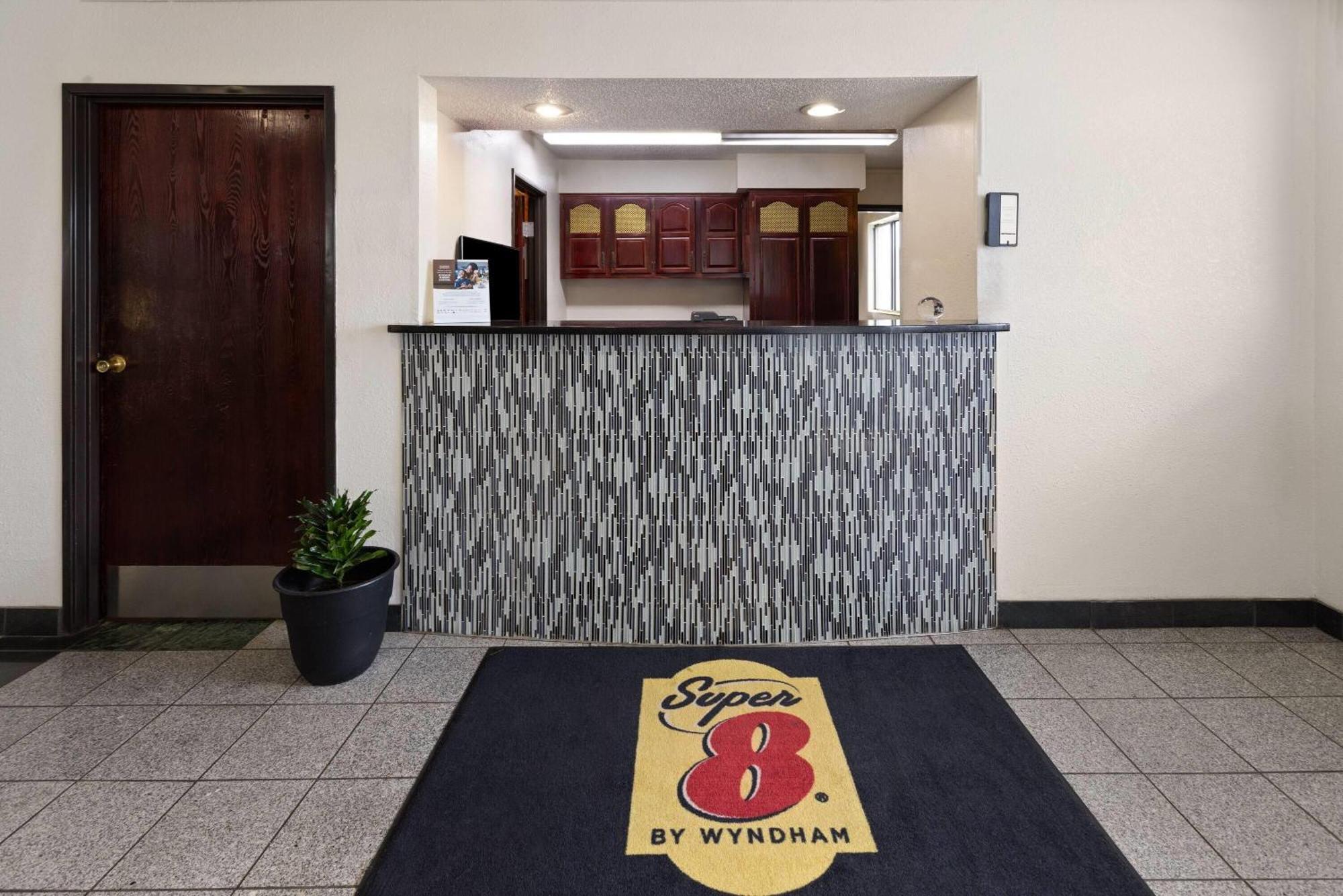 Super 8 By Wyndham South Boston Va Μοτέλ Εξωτερικό φωτογραφία