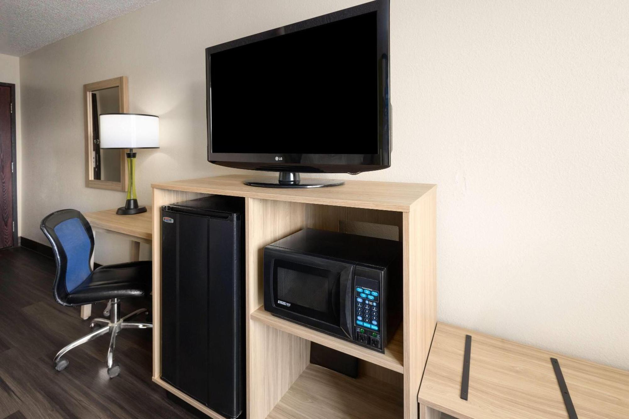 Super 8 By Wyndham South Boston Va Μοτέλ Εξωτερικό φωτογραφία